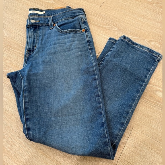 NWOT Levi’s Women’s Boyfriend Jeans - Picture 5 of 10